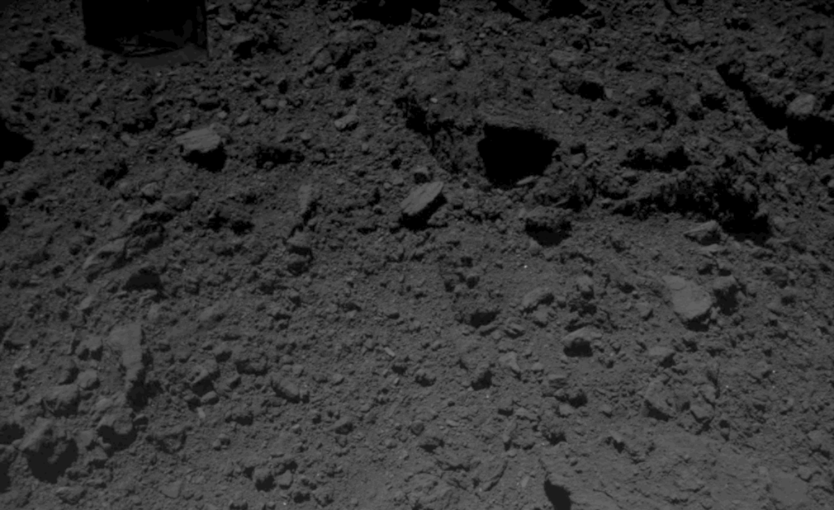 Objavljene nove snimke s asteroida Ryugu, znanstvenike iznenadila jedna stvar